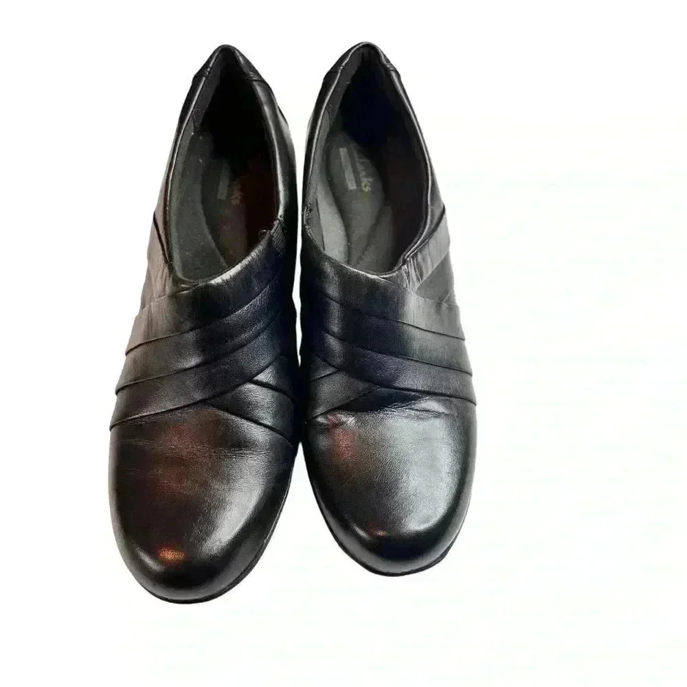CLARKS CASUAL SLIP-ON WORK LOAFERS•SIZE 7•BLACK GENUINE LEATHER •GREAT C…